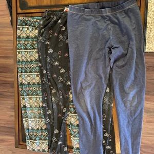 3 pairs of leggings